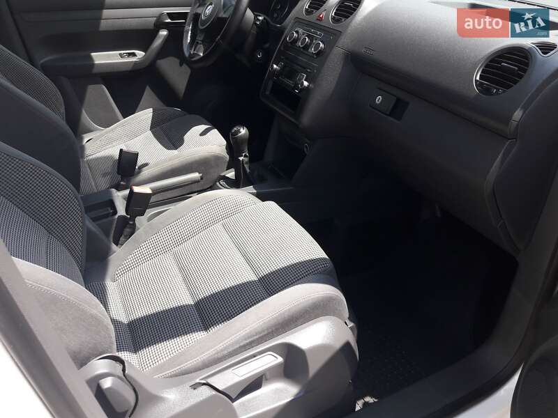 Минивэн Volkswagen Caddy 2013 в Костополе фото 22 Минивэн Volkswagen Caddy 2013 в Костополе