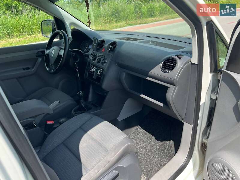 Мінівен Volkswagen Caddy 2009 в Львові