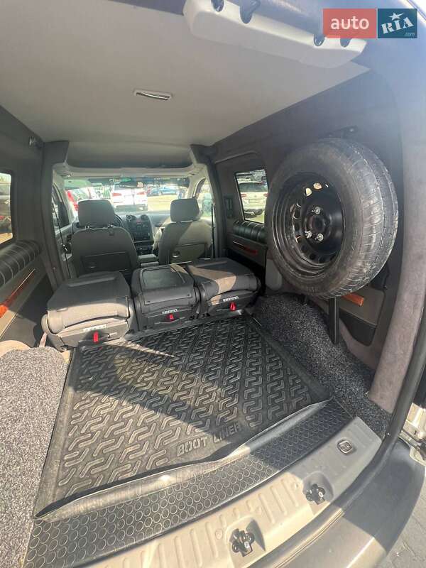 Мінівен Volkswagen Caddy 2009 в Львові