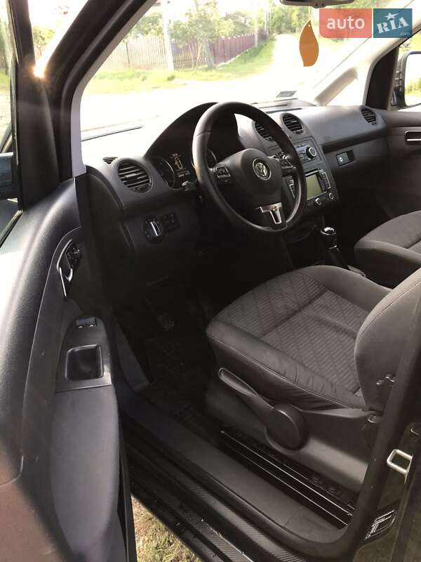 Минивэн Volkswagen Caddy 2013 в Богородчанах