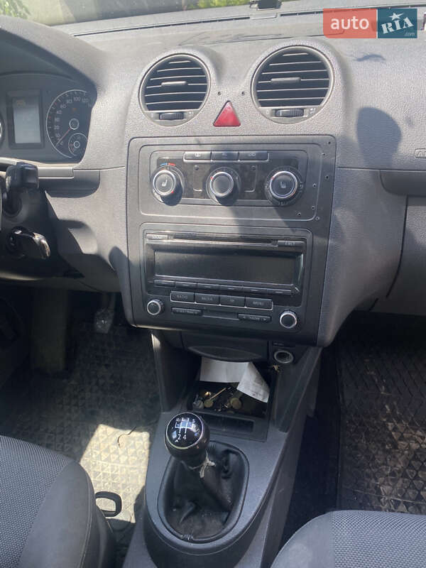 Мінівен Volkswagen Caddy 2012 в Дніпрі