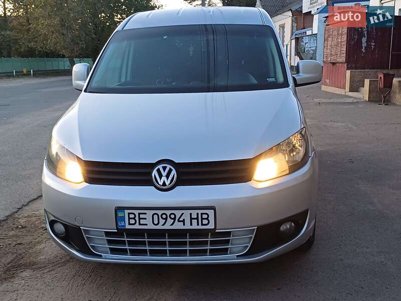 Volkswagen Caddy 2011