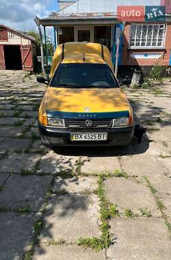 Пикап Volkswagen Caddy 2003 в Калиновке