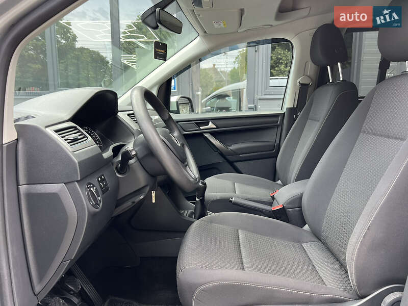 Минивэн Volkswagen Caddy 2017 в Черновцах