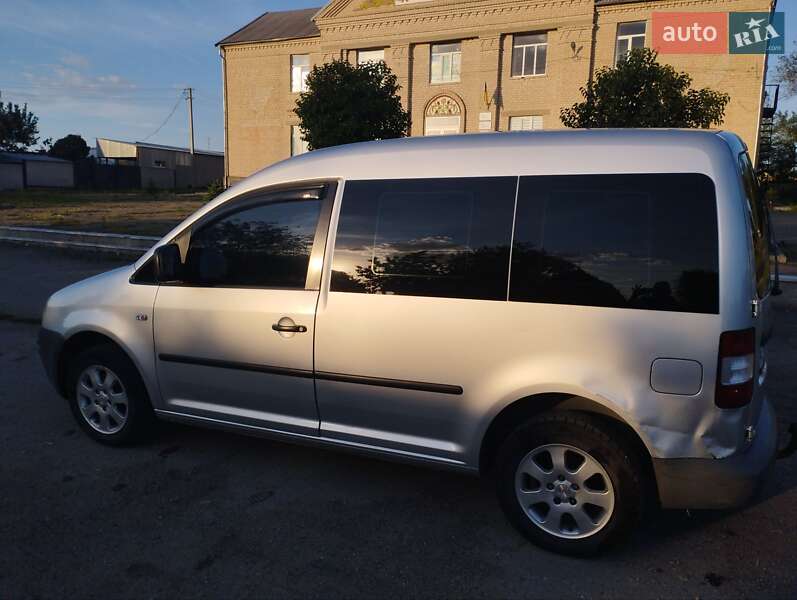 Минивэн Volkswagen Caddy 2009 в Запорожье