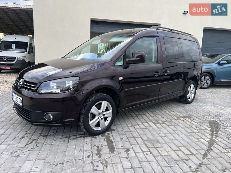 Минивэн Volkswagen Caddy 2010 в Львове