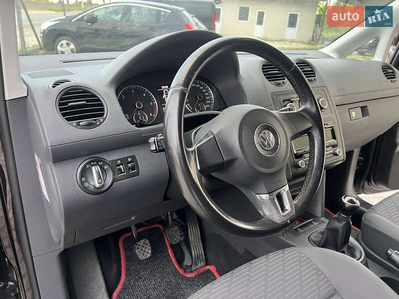 Минивэн Volkswagen Caddy 2010 в Львове