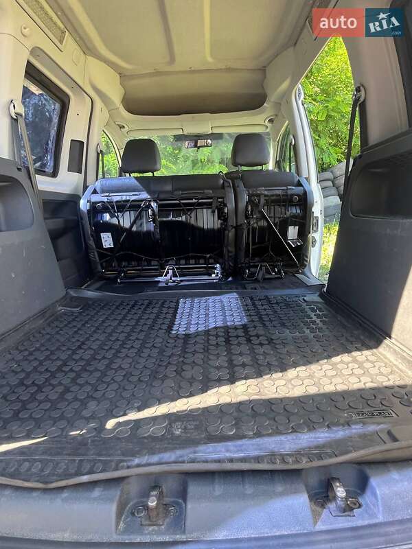 Мінівен Volkswagen Caddy 2007 в Дмитрівці