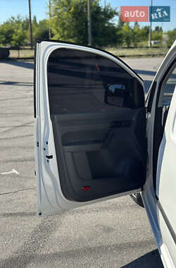 Грузовой фургон Volkswagen Caddy 2011 в 
