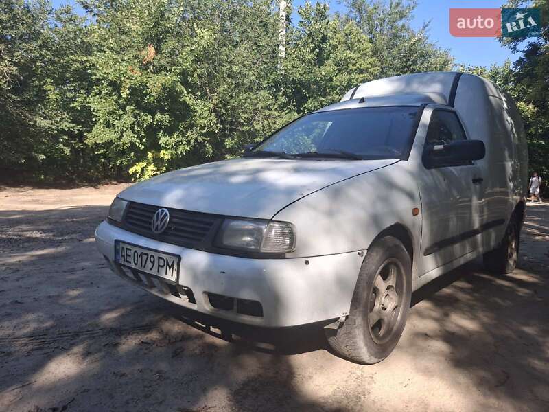 Пикап Volkswagen Caddy 2002 в Днепре