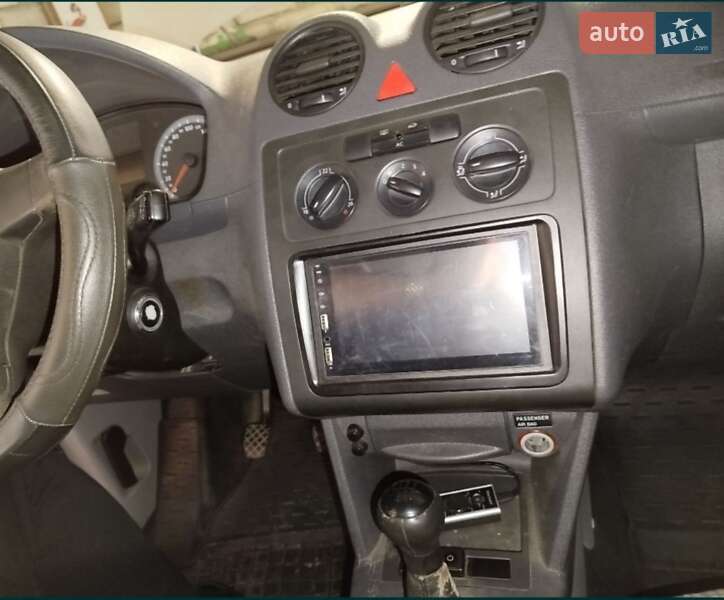 Минивэн Volkswagen Caddy 2008 в Куриловке