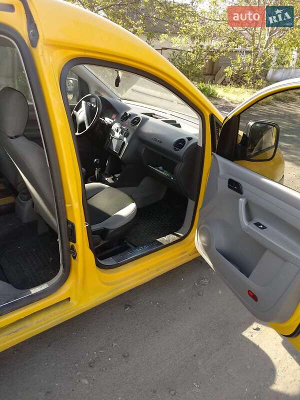 Мінівен Volkswagen Caddy 2006 в Миколаєві