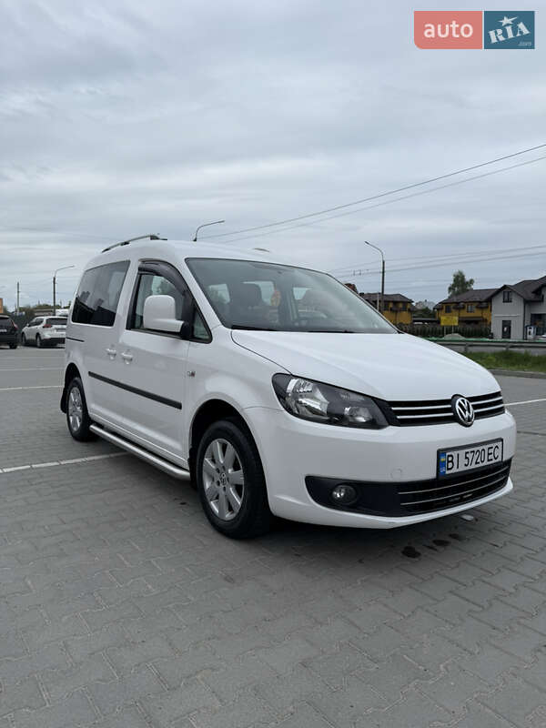 Минивэн Volkswagen Caddy 2015 в Луцке