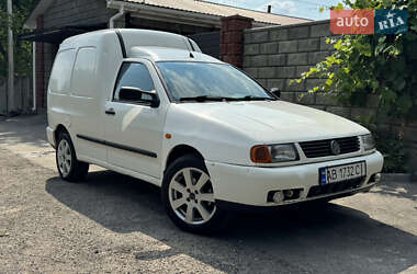 Вантажний фургон Volkswagen Caddy 2002 в Вінниці