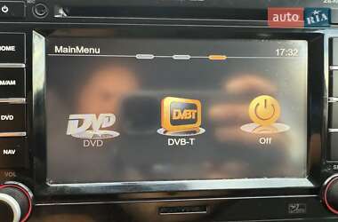 Минивэн Volkswagen Caddy 2010 в 
