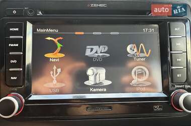 Минивэн Volkswagen Caddy 2010 в 