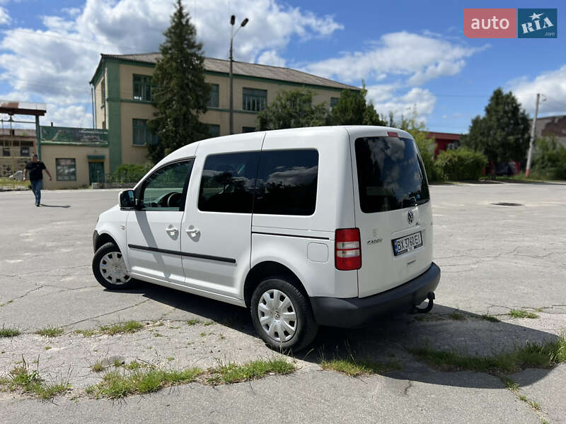 Минивэн Volkswagen Caddy 2010 в Славуте