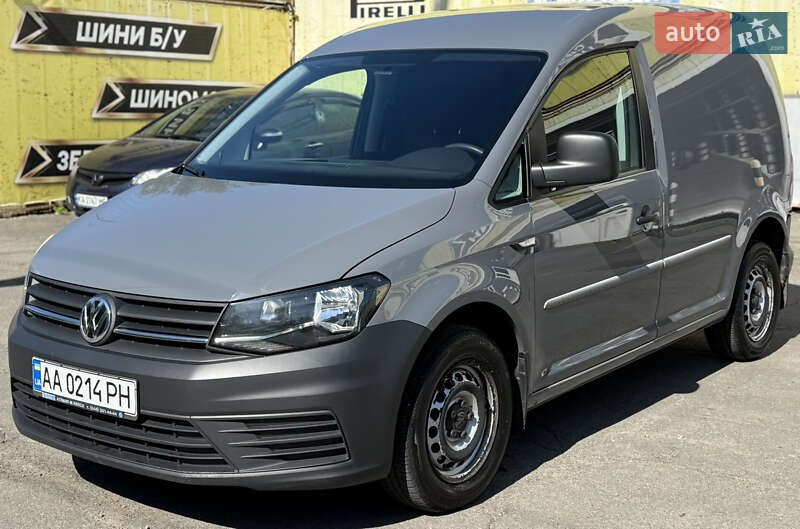 Грузовой фургон Volkswagen Caddy 2016 в Киеве