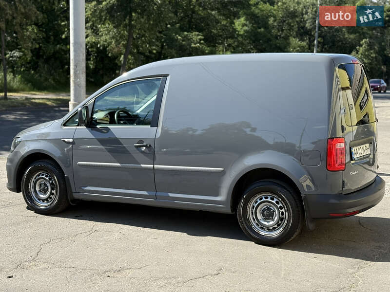 Грузовой фургон Volkswagen Caddy 2016 в Киеве