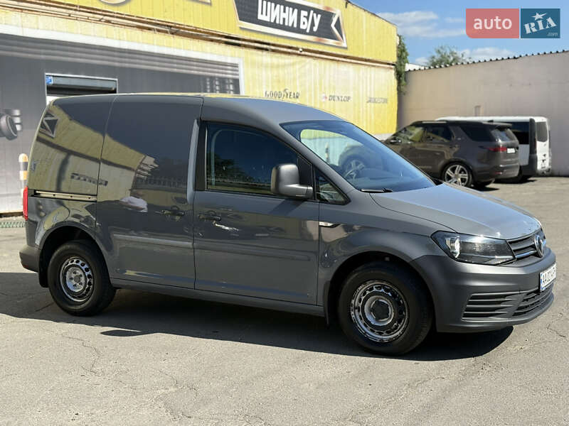 Грузовой фургон Volkswagen Caddy 2016 в Киеве