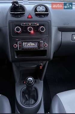 Минивэн Volkswagen Caddy 2013 в 