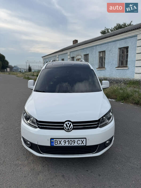 Минивэн Volkswagen Caddy 2014 в Хмельницком