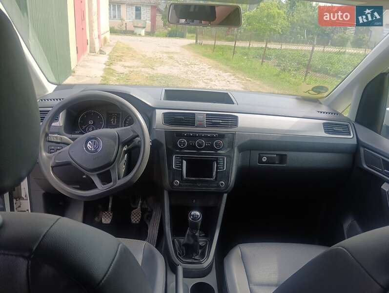 Мінівен Volkswagen Caddy 2016 в Самборі