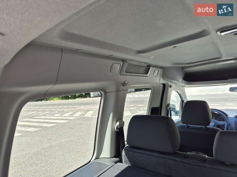 Минивэн Volkswagen Caddy 2012 в Полтаве