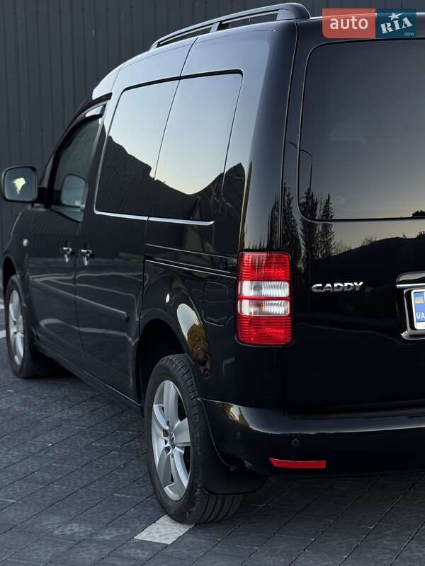 Минивэн Volkswagen Caddy 2013 в Самборе