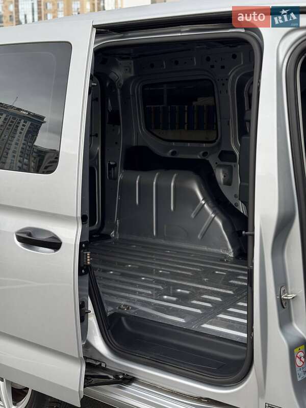 Грузовой фургон Volkswagen Caddy 2021 в Киеве