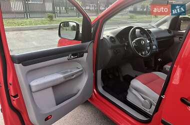 Минивэн Volkswagen Caddy 2010 в 