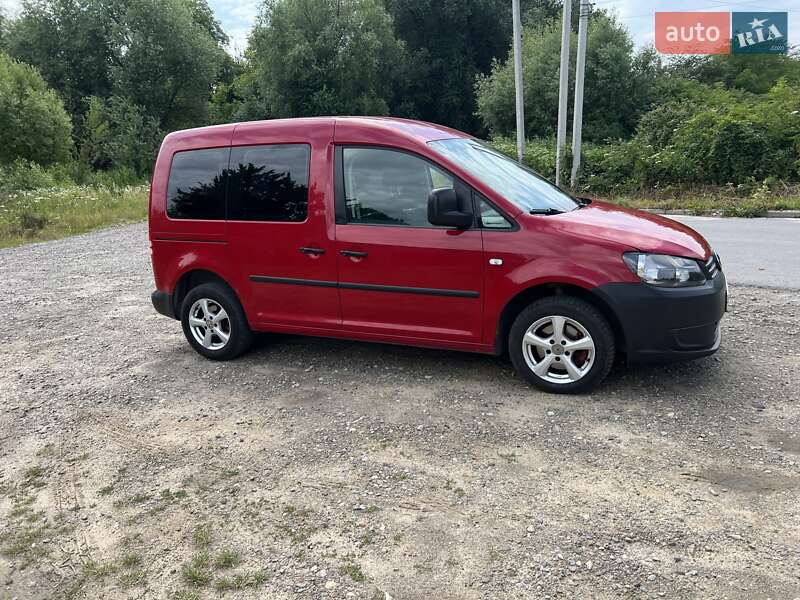 Минивэн Volkswagen Caddy 2011 в Городке