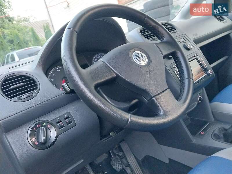 Минивэн Volkswagen Caddy 2009 в Ходорове