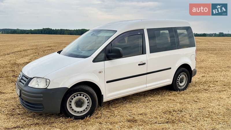 Минивэн Volkswagen Caddy 2010 в Киеве