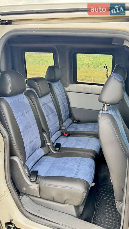 Минивэн Volkswagen Caddy 2010 в Киеве