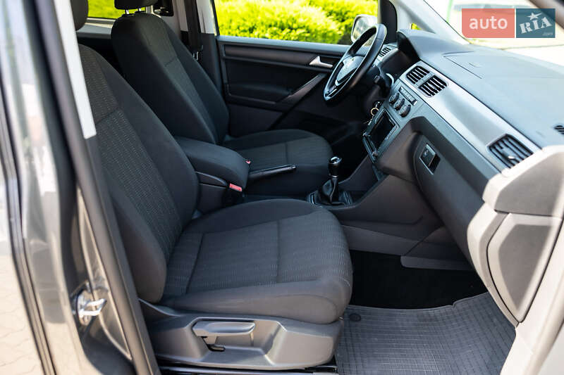 Минивэн Volkswagen Caddy 2016 в Луцке