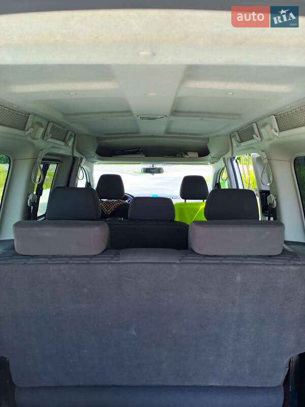 Минивэн Volkswagen Caddy 2011 в Шептицькому