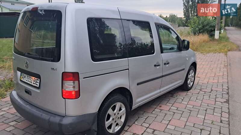 Минивэн Volkswagen Caddy 2005 в Коростене