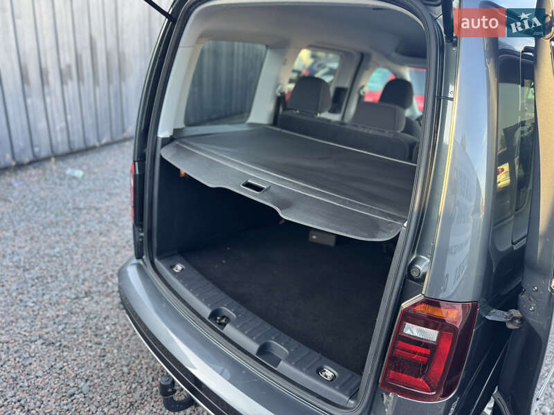 Мінівен Volkswagen Caddy 2017 в Сарнах