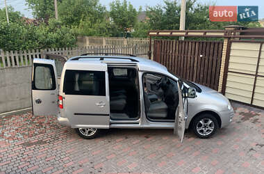 Минивэн Volkswagen Caddy 2010 в 