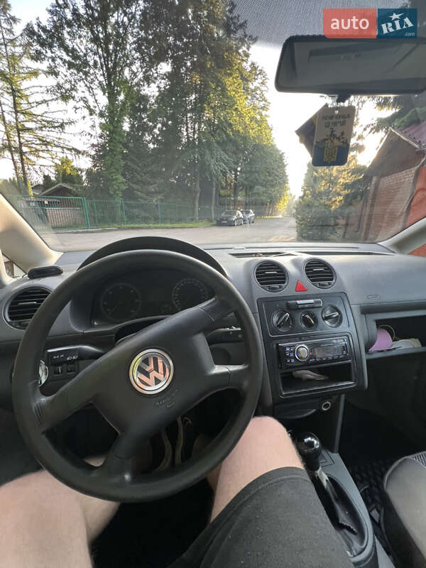 Минивэн Volkswagen Caddy 2005 в Львове