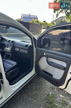 Минивэн Volkswagen Caddy 2015 в 