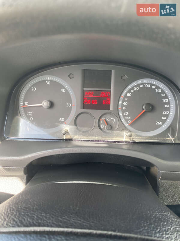 Мінівен Volkswagen Caddy 2005 в Пустомитах