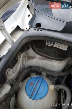 Минивэн Volkswagen Caddy 2010 в 