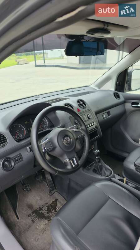 Минивэн Volkswagen Caddy 2011 в Луцке