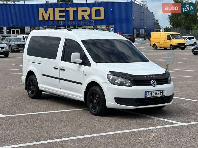 Минивэн Volkswagen Caddy 2011 в Житомире