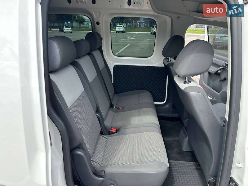 Минивэн Volkswagen Caddy 2011 в Житомире