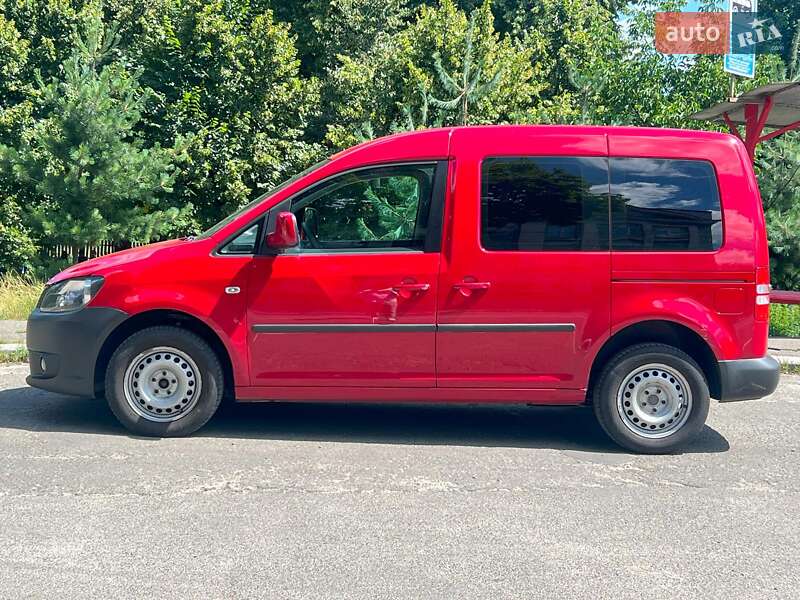 Минивэн Volkswagen Caddy 2012 в Киеве