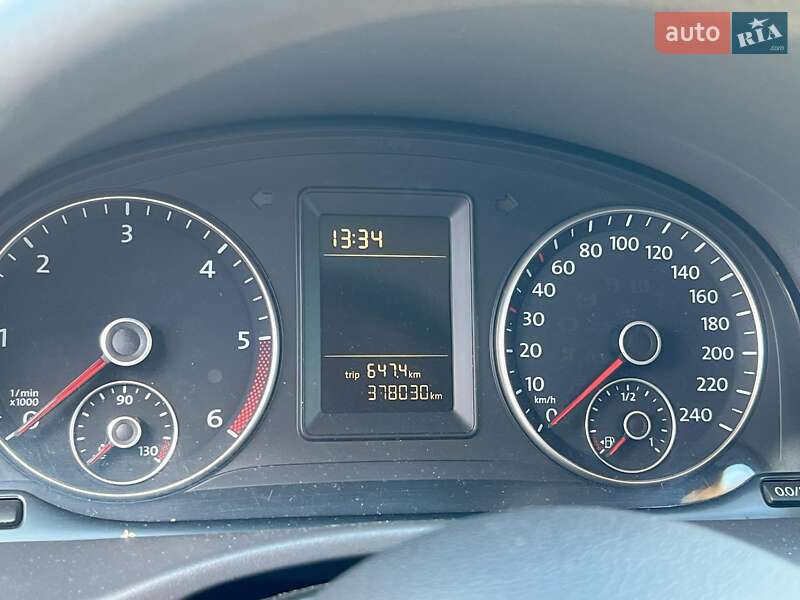 Минивэн Volkswagen Caddy 2012 в Киеве