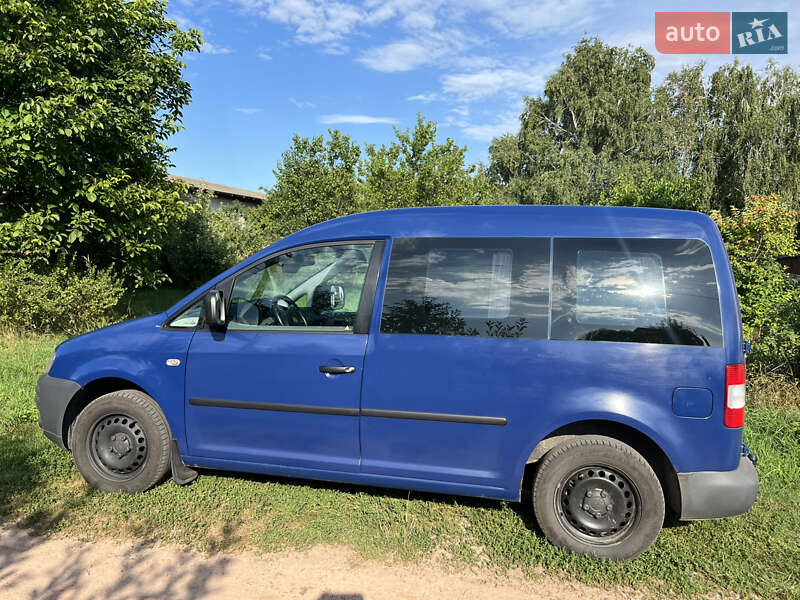 Минивэн Volkswagen Caddy 2010 в Чернигове